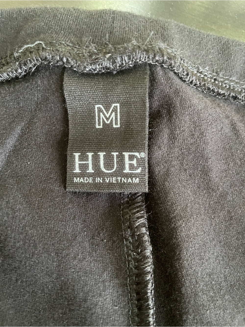 [Hue] Black Cotton Leggings - Picture 2 of 3